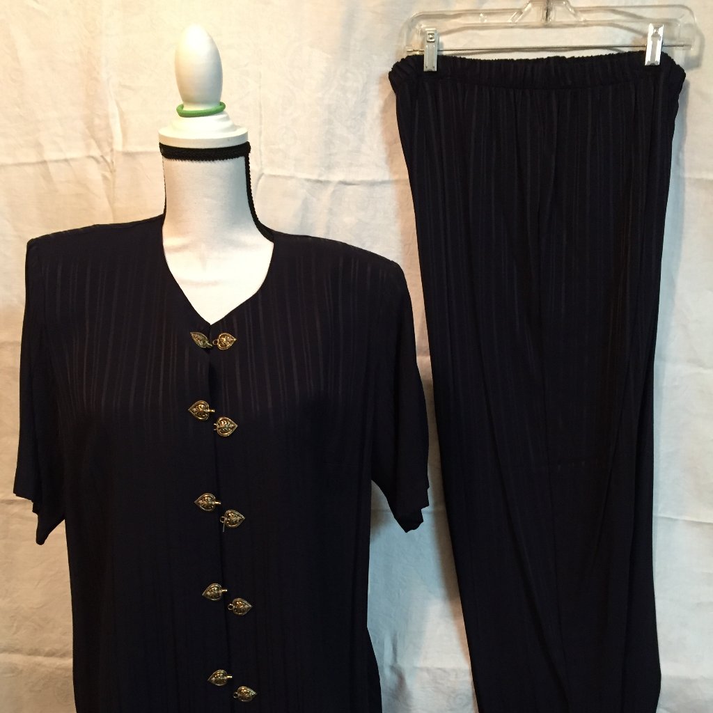 Top  SlacksMichael Black 6029